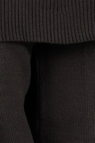 Czarna sukienka z dzianiny 84826 - 103321