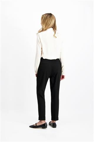 Eleganckie czarne spodnie na kant 85458 - 223101