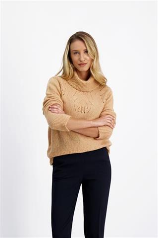 Sweter z ażurowym splotem 86350 - 432101