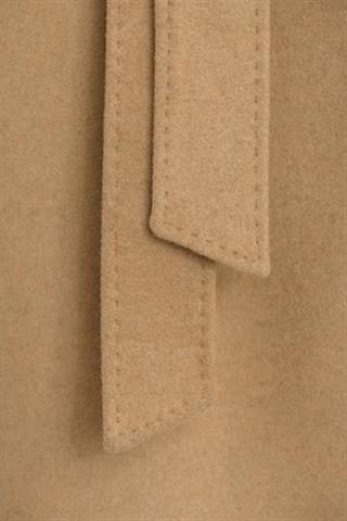 Camelowy płaszcz damski wełniany 84012 - 86641