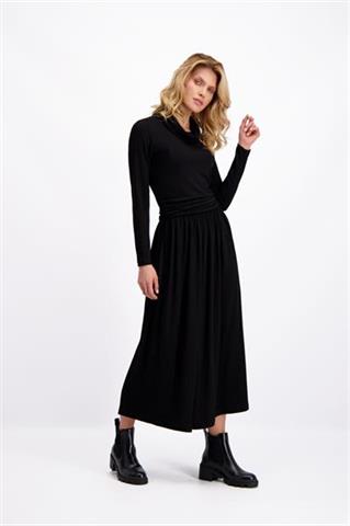 Czarna sukienka dzianinowa midi 84907 - 92831
