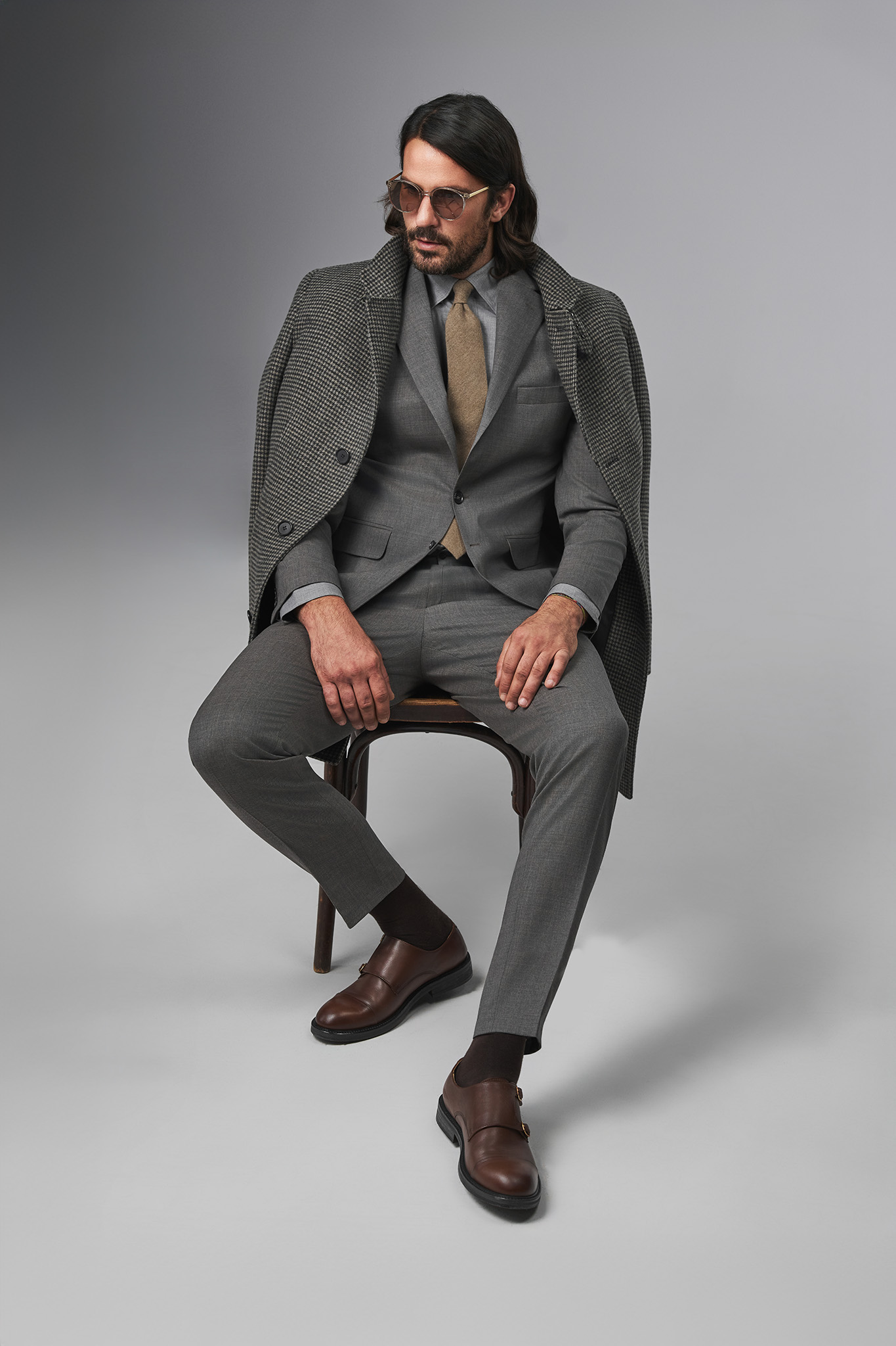 Brązowo-szary płaszcz męski z wełną 20059