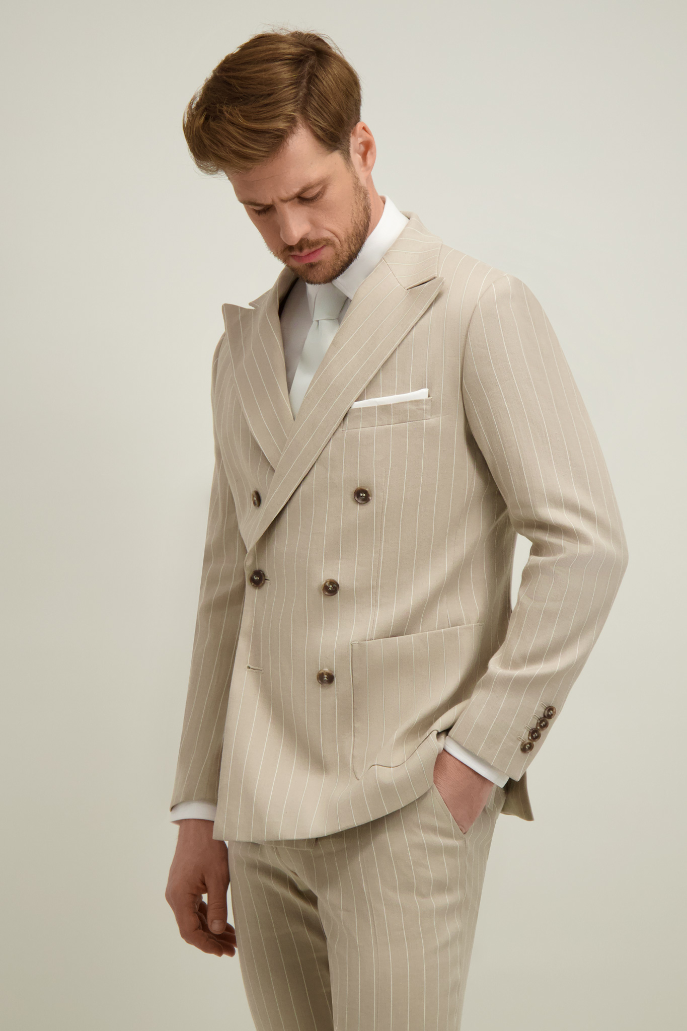 Beżowa marynarka męska z lnem 46493